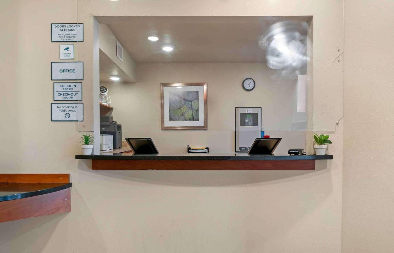 Extended Stay America Select Suites - Grand Rapids - Уайоминг Екстериор снимка