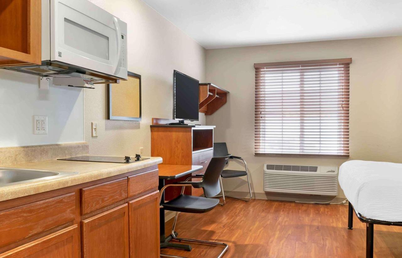 Extended Stay America Select Suites - Grand Rapids - Уайоминг Екстериор снимка